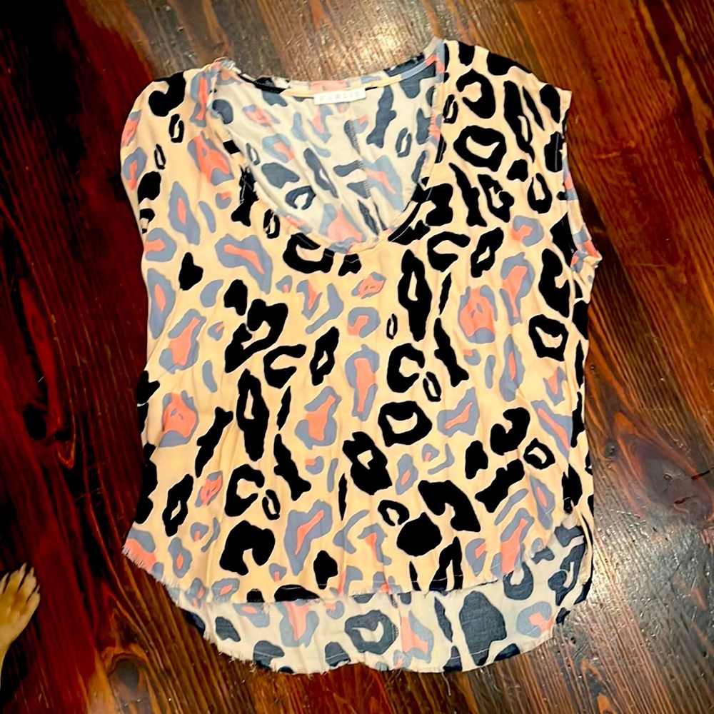 Karlie brand leopard scoop neck blouse